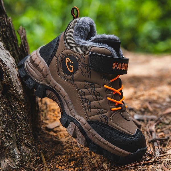 2025 Winter boys' cotton shoes children's thick wool lining leather versatile warm casual shoes
