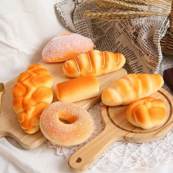 2026 New New Arrival Squishy Food Creative Simulation Bread Toast Donuts Slow Lift Squeezing Stress Relieving Toy Picking Cute Desktop Decor