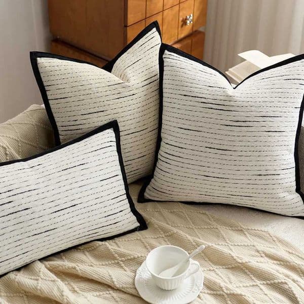 French Chenille Light Luxury Cushion Cover Striped Jacquard Pillowcase Living Room Sofa Design with Pillow Covers Decorative Y251110