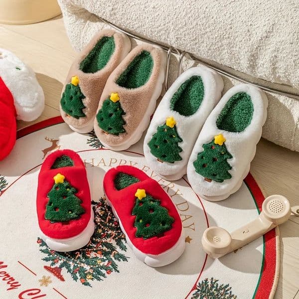 Christmas Tree Fleece Slippers Cartoon PatternRound Toe n EVA Sole Fabric Lining and Outsole Easy to Put On Take Off 251111