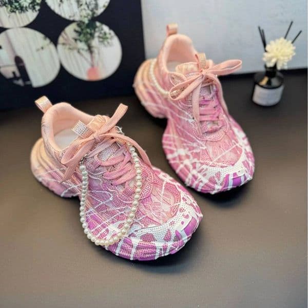 2025 New Women's Sports Shoes Graffiti Water Diamond Flash Skating Shoes Designer Fashion Lace up Casual Outdoor Shoes Crystal Sports Shoes