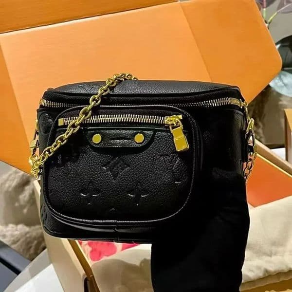 Designer Bumbag Shoulder Easy Pouch On Strap Luxury 45678218 Tote Crossbody Purses Designer Bags For Women Handbag Cross Body Mini Bag 02