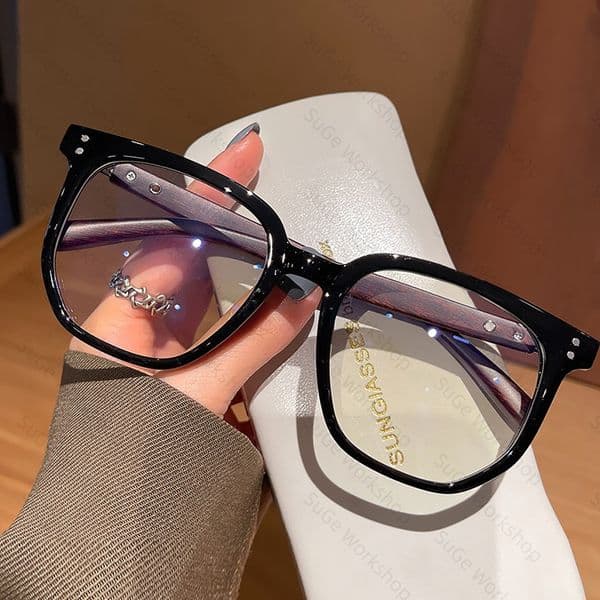 Designer Sunglasses Luxury Sunglasses for Women Men Vintage Wood Grain Clear Frame Non Prescription Minimalist Transparent Natural Aesthetic