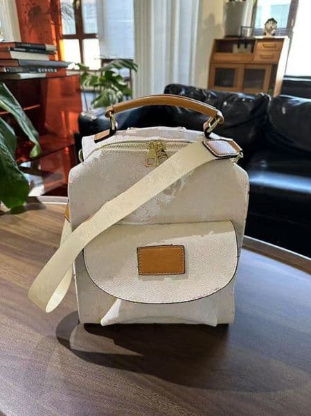 Men and Women Backpack Designer Backpacks Large School Bag Luxurys Shoulder Bags Travel-Bag Handbag 2colors all-match mommy Handbags Colorful Flower Back Packs