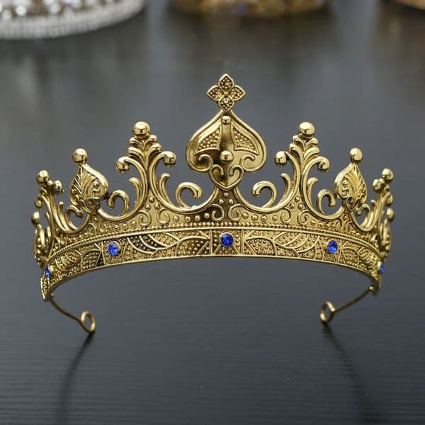 Exquisite Fashion Golden Medieval Crown Renaissance Period Costume Accessory Prince Princess Birthday Masquerade Ball Halloween 251111