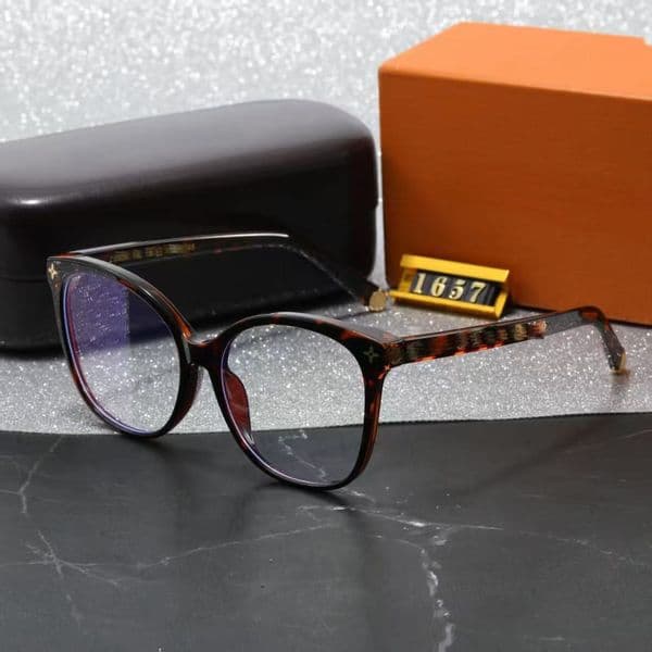 Hot Sunglasses Classic Eyeglasses Outdoor Beach Sun Glasses For Man Woman Mix 1657 Z260307