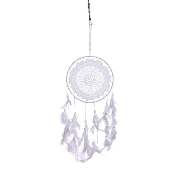 Culturally Inspired Feather Adornments: Authentic Indian Dreamcatchers