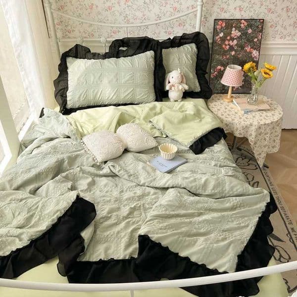 2025 new seersucker chiffon lace washed cotton summer cool quilt four-piece air conditioner quilt three-piece summer quilt set Z251113