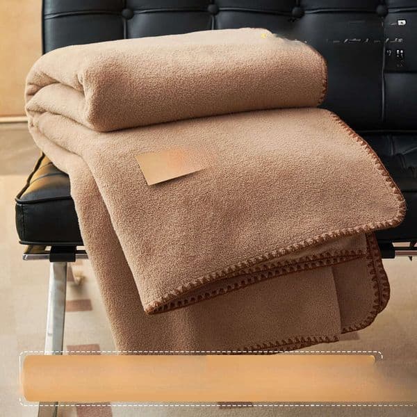 Four Seasons Alpaca Wool Triangle Stitch Edge Nap Sofa Cover Air Conditioning Double Layer Blanket Milk Velvet Dormitory Bed B2