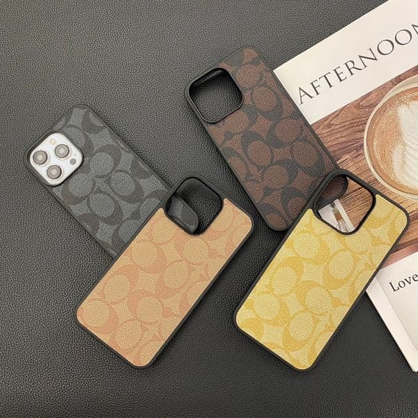 CO Designer Phone Case 17 Pro Max Golden Badge Luxury iPhone Case with for iPhone 16 ProMax Cases Apple 15 14 13 12 Plus Cell Phone Cases Leather Mobile Cover dhgate