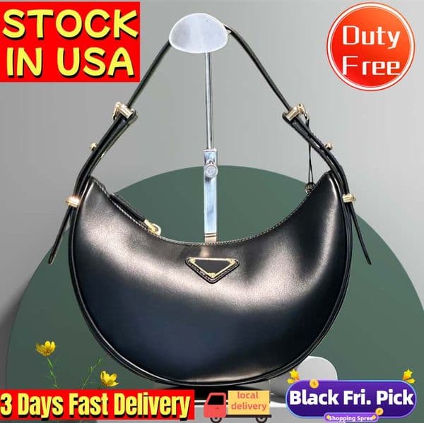 Designer bag Half moon bag Women's luxury bag Hobo bag Multi functional bags Korean lady bag Armband wallet Elegant single shoulder Western crossbody bag Banquet bag