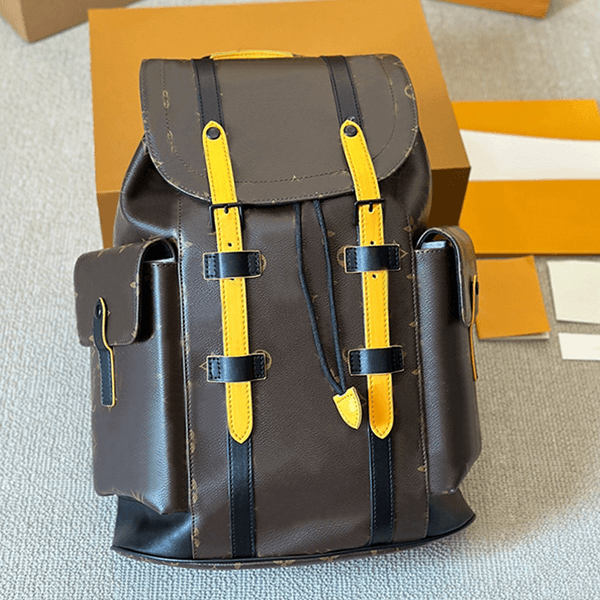 Retro backpack fashionable commuting bag classic monogram bag luxury designer bag men's hiking bag high-end handbag practical travel bag high-quality leather bag