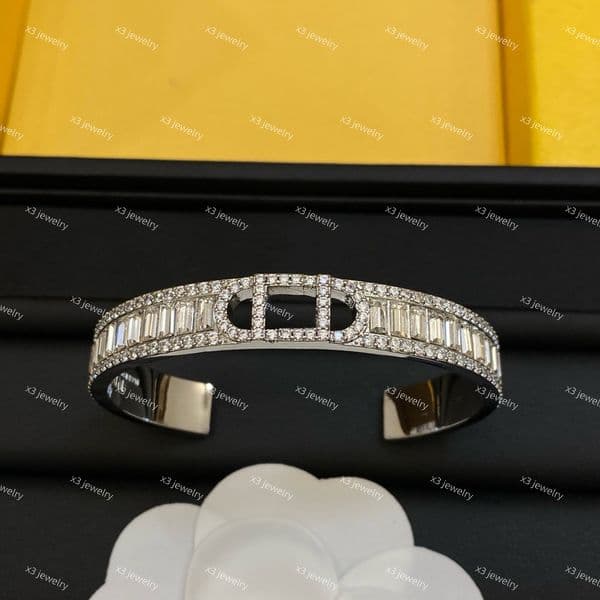 Fen Fashion Women's Crystal Diamond Inlaid Fashion Trendy Style Open Bracelet Pearl Bracelet Fashion Accessories Gift