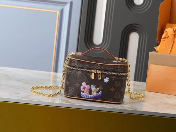 Evening Bags Luxurys handbag small crossbody bag designer bag makeup bag mini crossbody bag womens luxury bag classic flip wallet