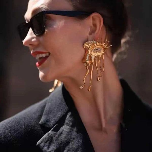 New retro luxury personality with oil drop eyes earrings tassel earringsXJ250418