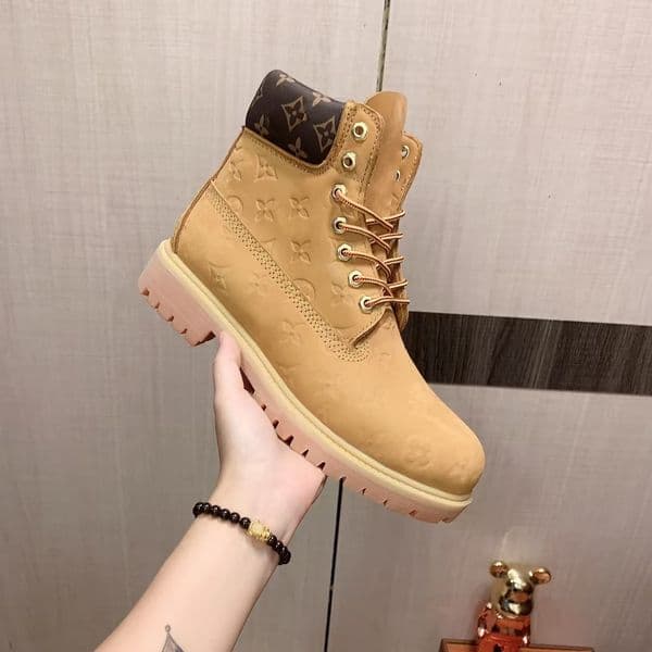 Designer boots 2026 Designer luxury Tims Shoes Men Waterproof Ankle Classic Martin Shoe Cowboy Yellow Red Blue Black Pink Hiking Motorcycle Boots Eur 36-47