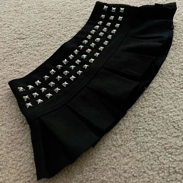 Y2k womens mini skirt Gothic punk sexy black rivet spicy girl ultra short pleated fashionable Harajuku retro 250418BJ