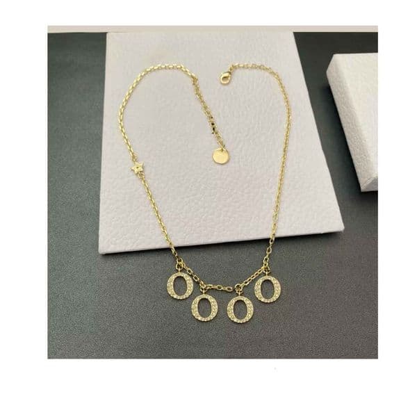 Pendant Necklaces Designer Necklace Classics Choker Women Gold-Plating Letter Pendant Necklace Designer Bracelet Earring Fashionable Jewelry