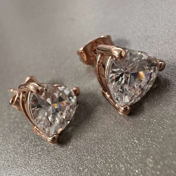 UWIN 5A CZ Heart-shaped Big Stone Stud Earrings Christmas Valentine's Day Gift Jewelry