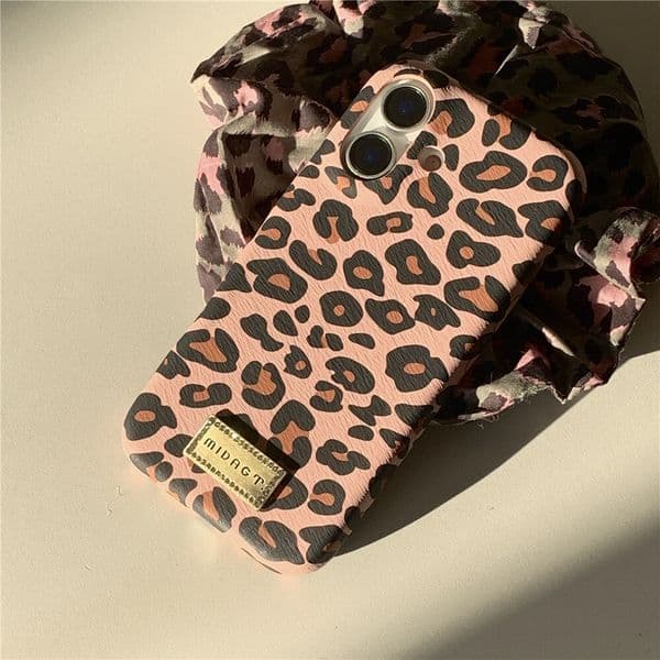 Leopard Print Label Phone Case Compatible with iPhone 17/16/15 Pro Max Simple Niche Protective Case iPhone 14 Pro