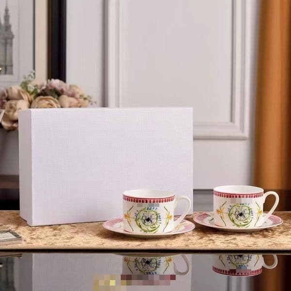 Vintage Style Double Mug & Plate Set for Cozy Tea Time