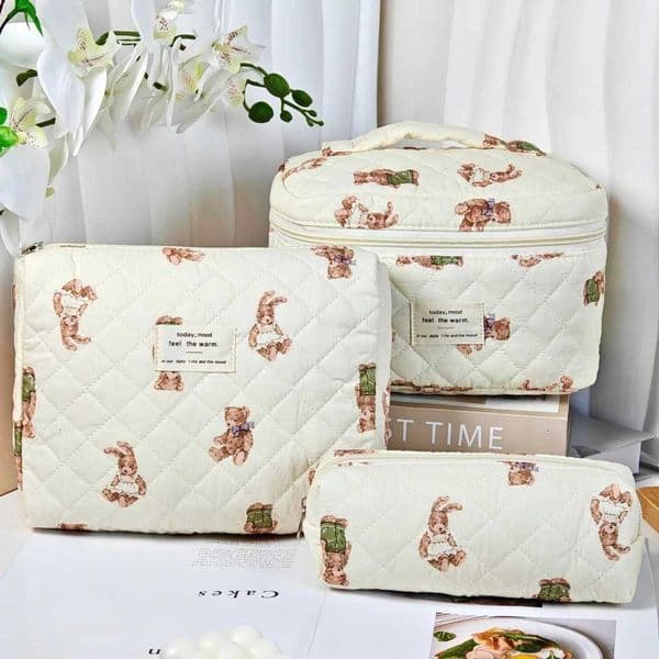 Cartoon doll zipper design quilted makeup bag travel-friendly storage bag essential large-capacity lightweight makeup bagT251120