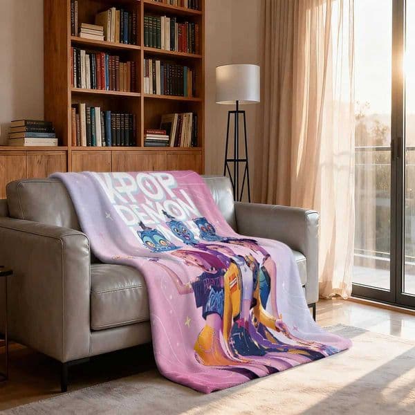 1pc K-Pop Demon Hunters print flannel blanket multi size sofa nap and leisure blanket soft and comfortable machine washable Z251120