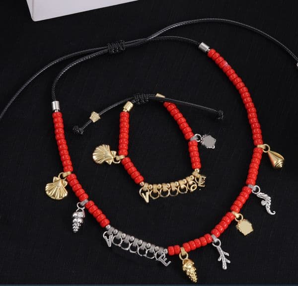 Designer Shell Conch Letter Pendant Necklaces Bohemian Beach Bracelet Bead Chain Famous Jewelry Sets Gift Women Lady Wedding Party High Quality Jewelry