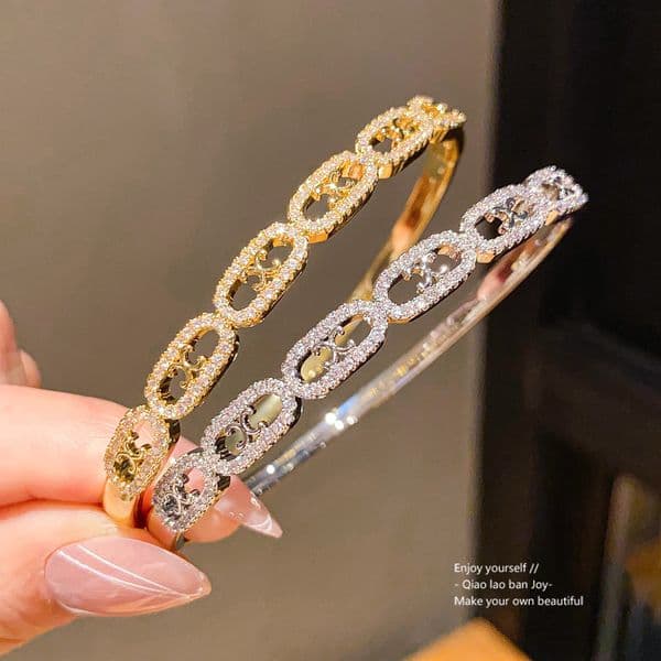 Exquisite Golden Plated Silvery Plated Zircon Inlaid Design Bracelet Oval Buckle Bracelet Fashionable And Versatile Gift Bracelet