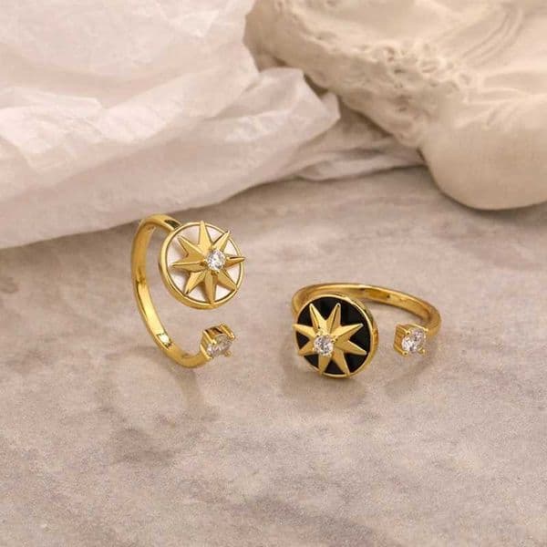 Original design of a new circular star shaped rotating ring suitable for women light luxury circular crystal design open adjustable silver jewelry Y250419