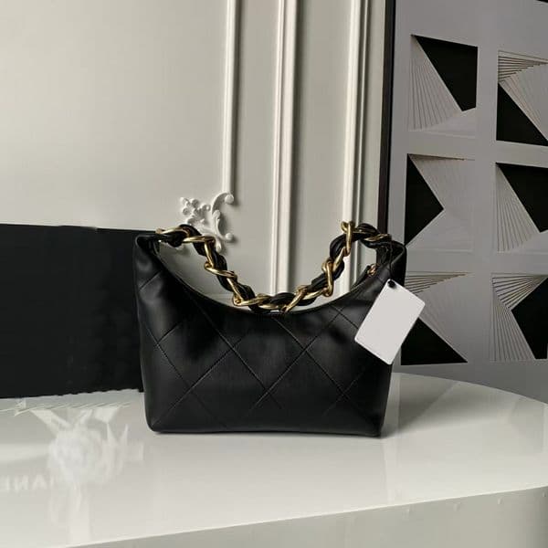 Luxury Strong Braid Chain Hobo Bags Diamond Pattern Quilted Calfskin Leather Shoulder Bags Gold Hardware Zipper Closure Baguette Bags Top Quality Designer Handbag