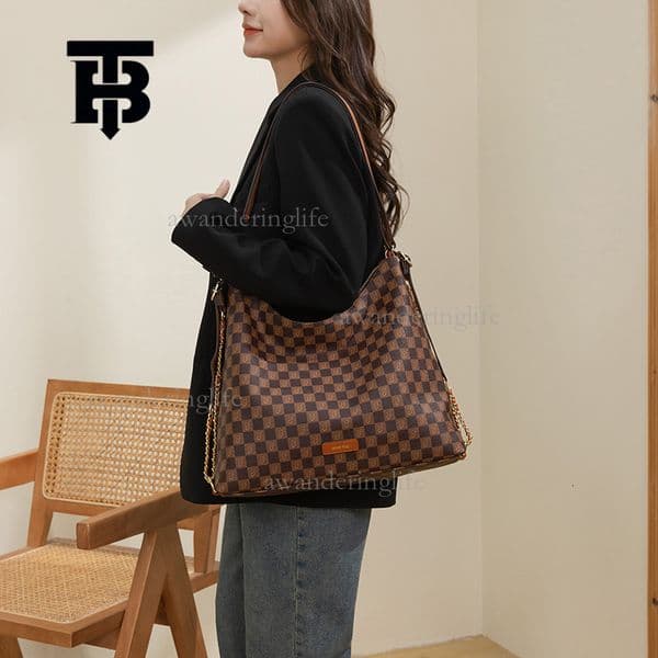 TB BHULAMTE Designer Retro Checkerboard Patterned Shoulder Bag Large Capacity Luxury Handbag Women's Commuting Flower Versatile Tote Bag Laptop Storage Bag