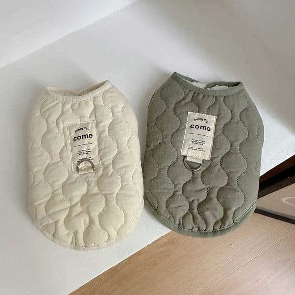 New Ins Pet Cotton Coat Winter Thickened Dog Clothing Ripple Top Can Be Pulled Sleeveless Vest Designer Dog ClothesXJ251121