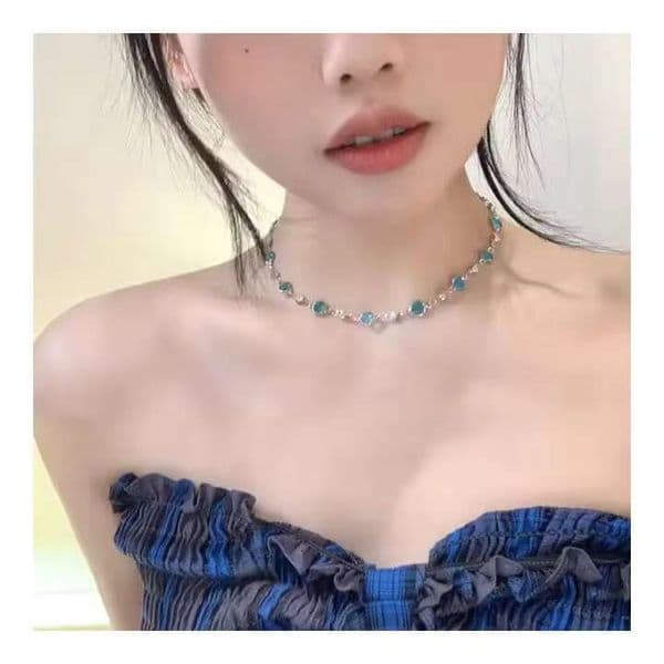 DHCollections Double Layer Wear Blue butterfly Zircon Necklace Light High Sense Clavicle Chain Fashion Design Niche Accessories