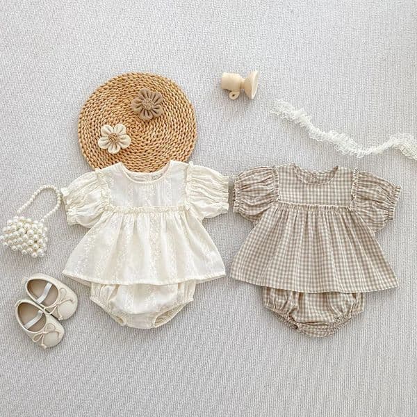 03T baby clothing set plain pleated top with matching flowers 2piece casual 250422BJ