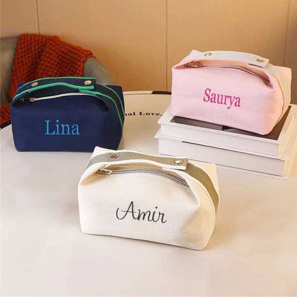 Designer Custom Embroidered Name Simple Portable Hand-held Canvas Bag Personalized Womens Makeup Bag Waterproof Storage Bag Toiletry Bag Y251122