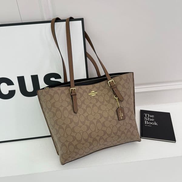 Designer New Topdesigner Shoulder tote Bags For womans handbag Fashionable casual flap armpit women crossbody bagFree shippinghand bag4551