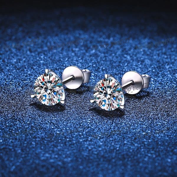 S925 Pure Silver Ear Studs for Women and Men Seiko Korean Three claw Earrings for Women Plated with pt950D Color Moissanite Earrings
