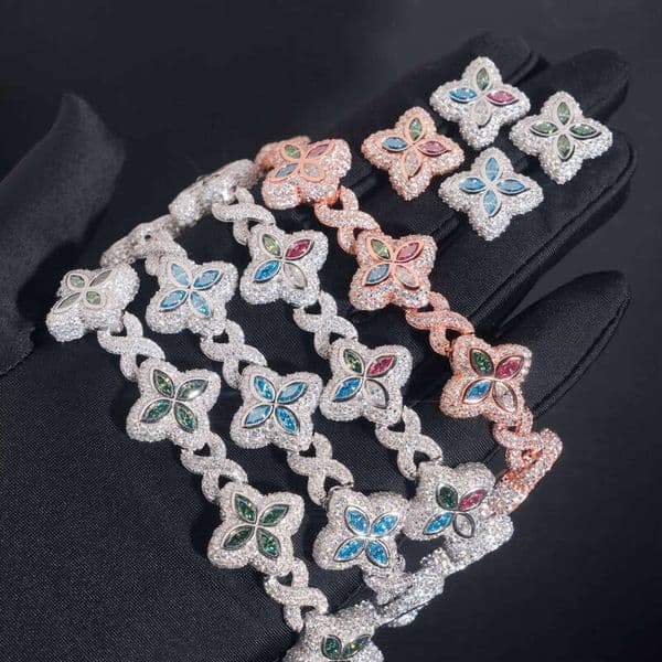 Hip-Hop Sier 18mm Wide Colorful Clover Chalcedony Bracelet with Earrings Iced Out Unisex Boutique Jewelry Set 1a
