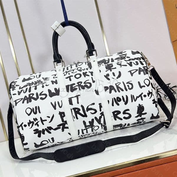 Designer Duffle Bag Fashion Graffiti Large Travel Bag Unisex Weekend Bag Vacation Luggage Handbags Luxury Tote Bag size 50cm Totes