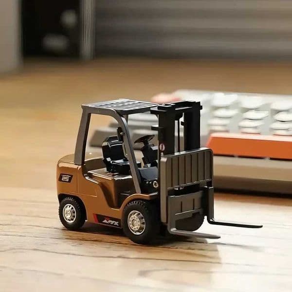 1/64 Scale Remote Controlled Alloy Forklift Toy Car Model - Engineering Vehicle Tabletop Collection Gift For BoysW251124