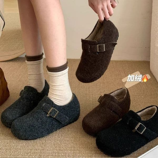 Fashionable and high-end, with an increased height inside, women's thick soled and plush warm cotton shoes, children's winter new fur shoes