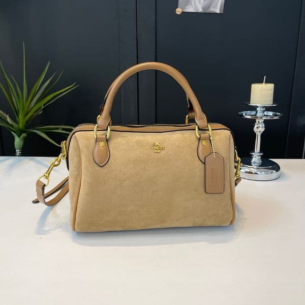 10A Designer bag Quality High Shoulder Quick Purse Boston Tote Designer Mini Pillow Handbag Womens Crossbody Messenger Bag Classic Design Floral Make shoulder bag