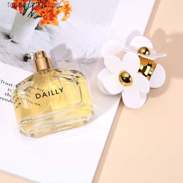 2025 Internet celebrity Daisy Lady Light Temptation Student Girl Lasting Fragrance 50ml perfume z250423 138