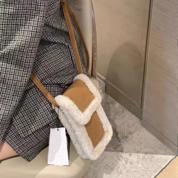 Lamb Hair Phone Bag Plush Bag Crossbody Wallet Women Shoulder Bags Bags Handbags Crossbody Travel Bags 251124