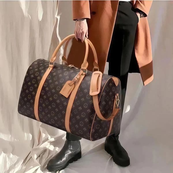 Top Quality Designer 55CM Leather designers men women Duffel Bags Suitcases luggage Sport Outdoor Packs shoulder Travel messenger bag Totes bags