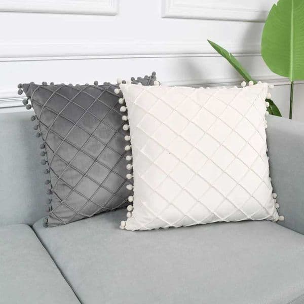 Cute Pom-poms Throw Pillow Covers 30x50cm 45x45cm Luxury Textured Square Cushion Case for Sofa Bedroom Pillowcase Christmas GiftW251127