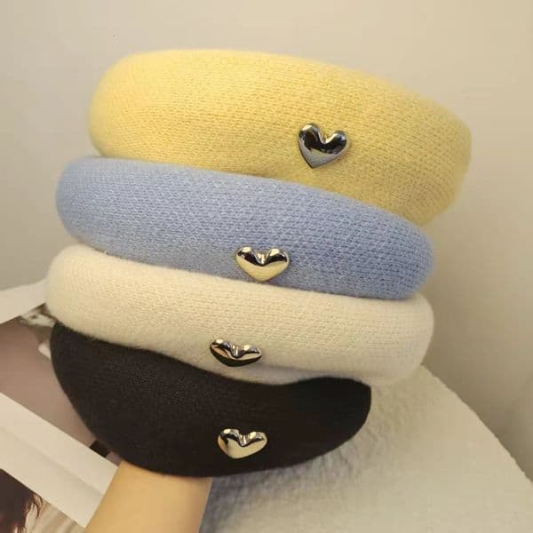 Autumn Winter Beret Hat For Women Large Solid Soft Heart Wool Top Quality Warm Matched Fashion Painter Cap Boina Gift 251126BJ