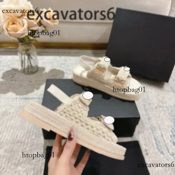 slipper 25ss Designer sandals women High Quality New Russian Dutch Malaysia Handmade Woven Beach Sandals