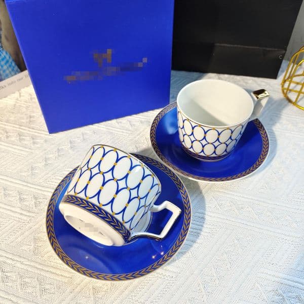 Nordic Ins Bone China Coffee Cup Golden Handle Coffee Pot Ceramic High Grade Milk Tea Pot Creative Afternoon Tea Black Tea Cup
